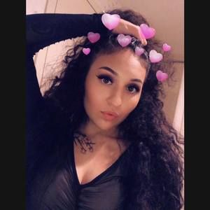 Meet your Posher, Selena